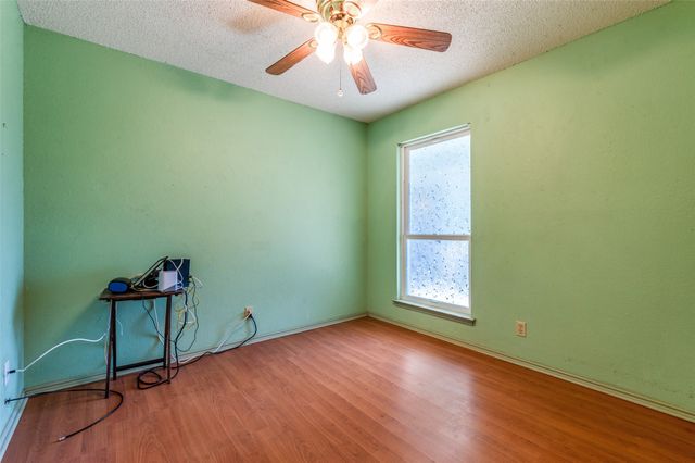 813 Royal Meadows Street, Denton, TX 76209