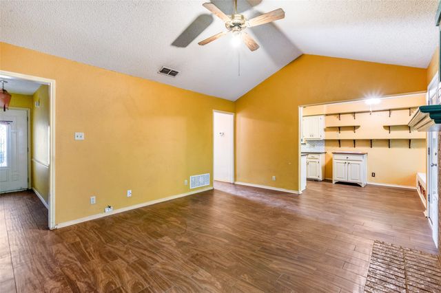 813 Royal Meadows Street, Denton, TX 76209