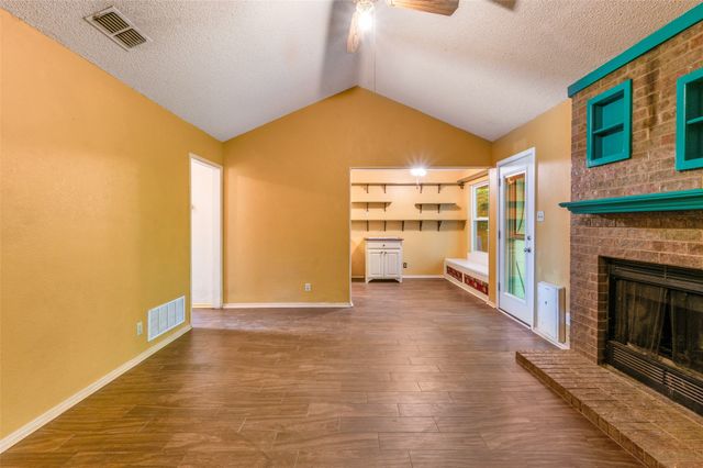 813 Royal Meadows Street, Denton, TX 76209