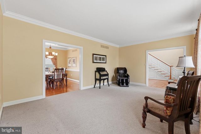 2051 LOCKERBIE RD, Schwenksville, PA 19473