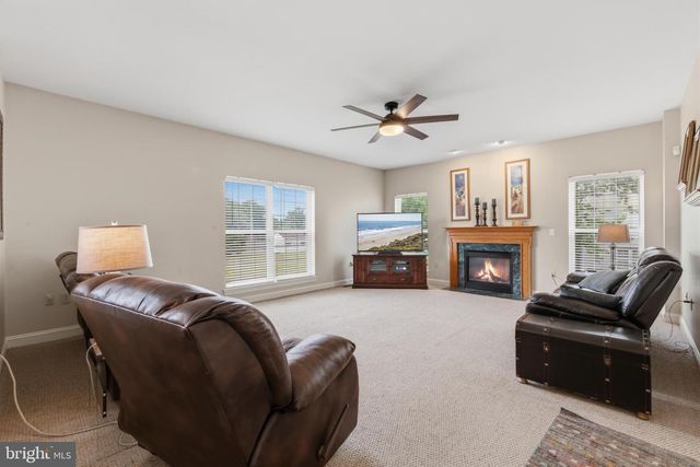 2051 LOCKERBIE RD, Schwenksville, PA 19473