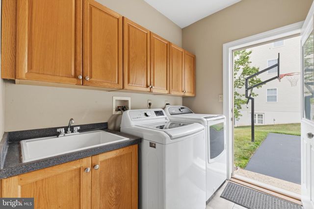 2051 LOCKERBIE RD, Schwenksville, PA 19473