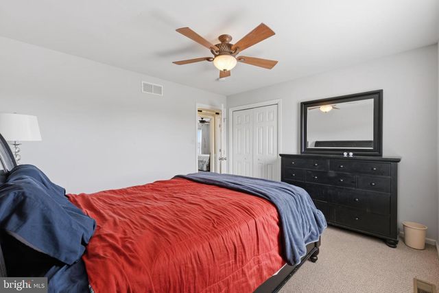 2051 LOCKERBIE RD, Schwenksville, PA 19473