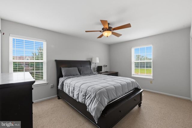2051 LOCKERBIE RD, Schwenksville, PA 19473
