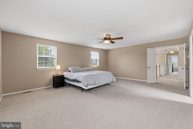 2051 LOCKERBIE RD, Schwenksville, PA 19473