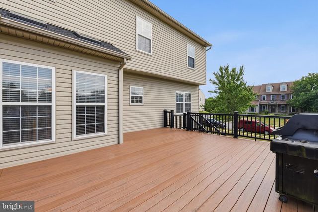 2051 LOCKERBIE RD, Schwenksville, PA 19473