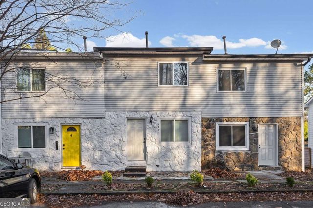 579 Northridge Cros Drive, Atlanta, GA 30350