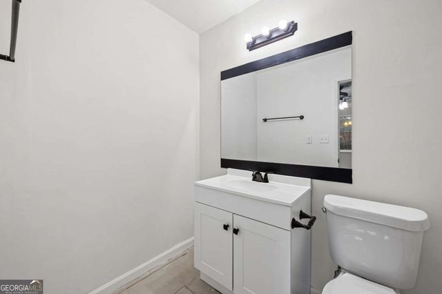 579 Northridge Cros Drive, Atlanta, GA 30350