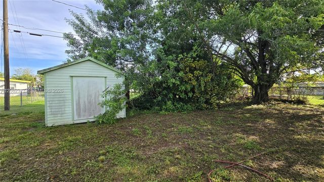 776 NW 10th Street, Florida City, FL 33034