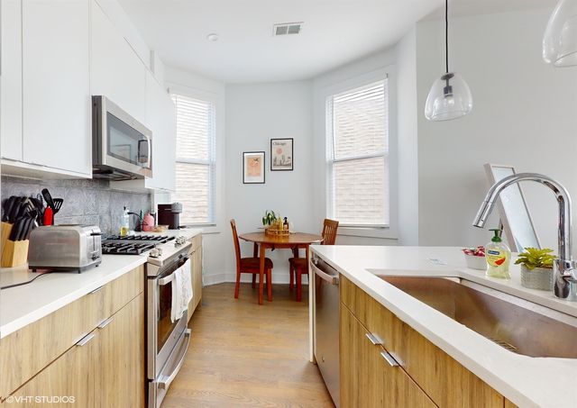2120 W BELMONT Avenue, Chicago, IL 60618