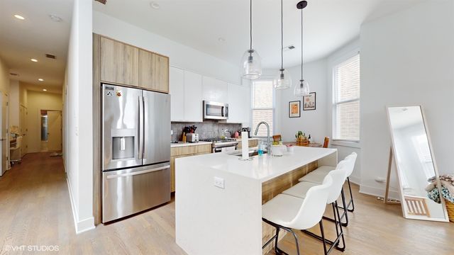 2120 W BELMONT Avenue, Chicago, IL 60618
