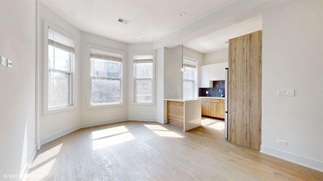 2120 W BELMONT Avenue, Chicago, IL 60618