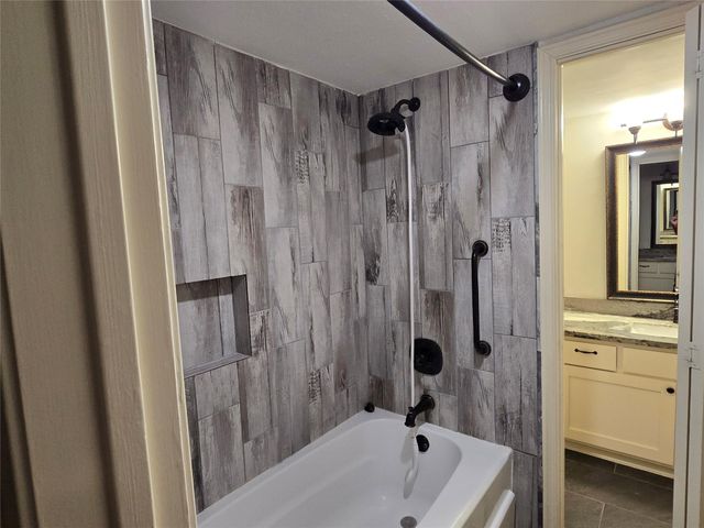 856 Wax Myrtle Lane, Houston, TX 77079