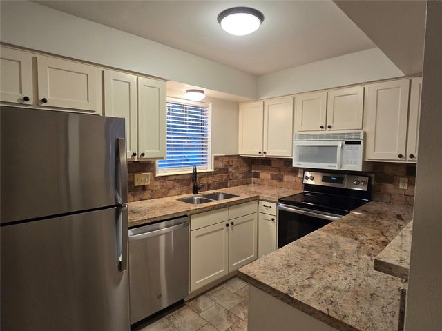 856 Wax Myrtle Lane, Houston, TX 77079