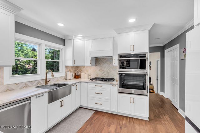 13 Jeffrey Lane, East Windsor, NJ 08520