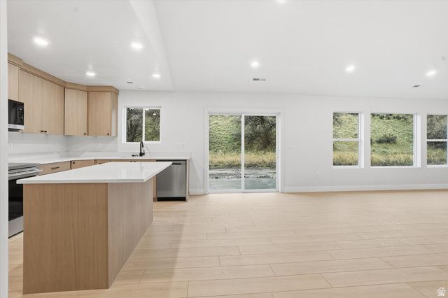 233 W 1470 S, Tremonton, UT 84337