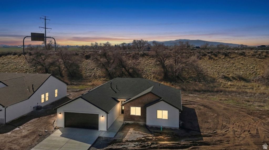 Image 12 of property listing at 233 W 1470 S, Tremonton, UT 84337