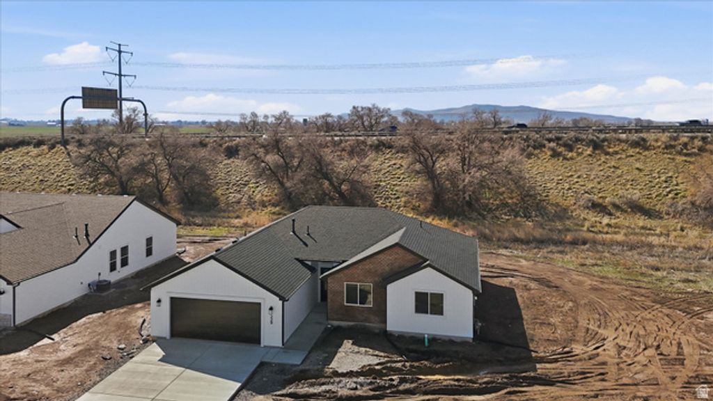Image 14 of property listing at 233 W 1470 S, Tremonton, UT 84337