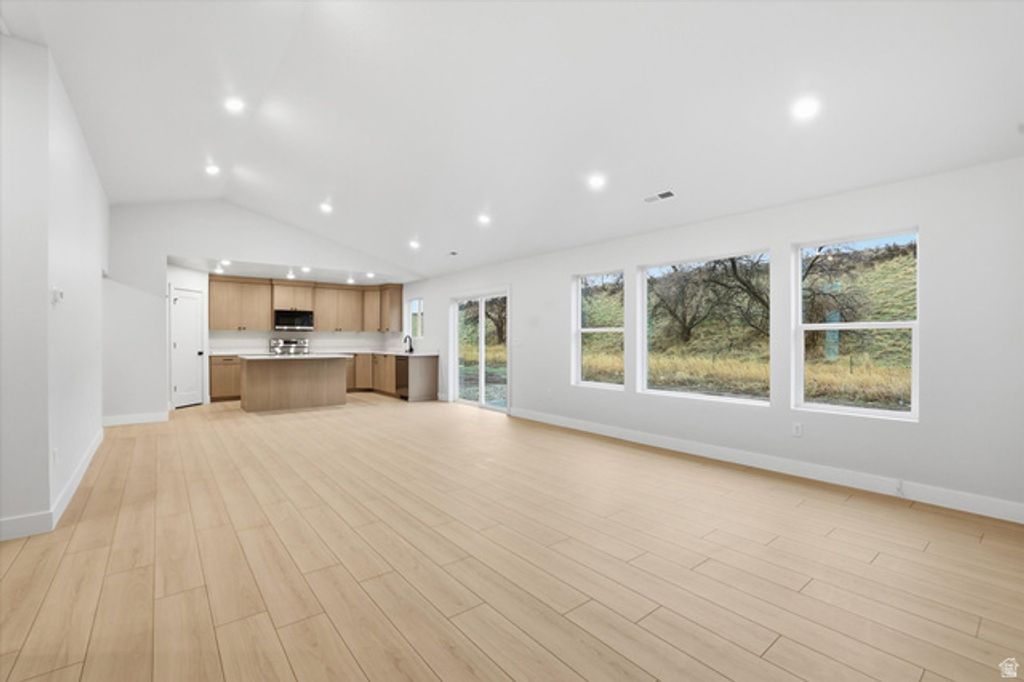Image 16 of property listing at 233 W 1470 S, Tremonton, UT 84337