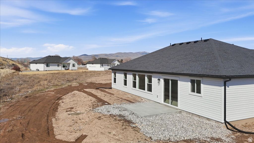 Image 7 of property listing at 233 W 1470 S, Tremonton, UT 84337