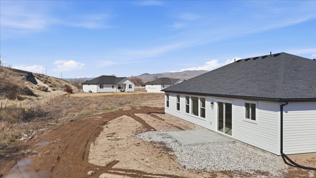 Image 8 of property listing at 233 W 1470 S, Tremonton, UT 84337