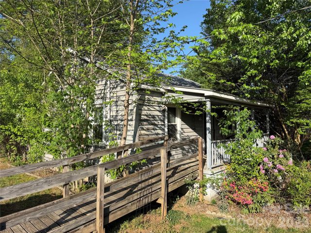 141 Walker Road, Morganton, NC 28655