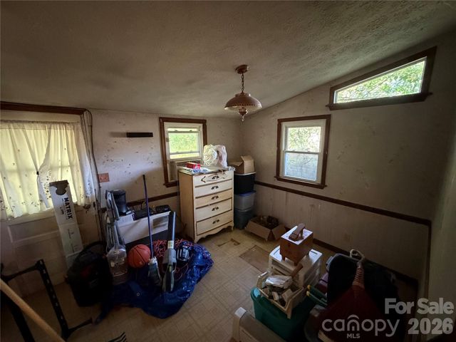 141 Walker Road, Morganton, NC 28655