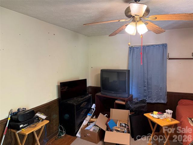 141 Walker Road, Morganton, NC 28655