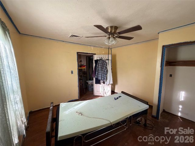 141 Walker Road, Morganton, NC 28655
