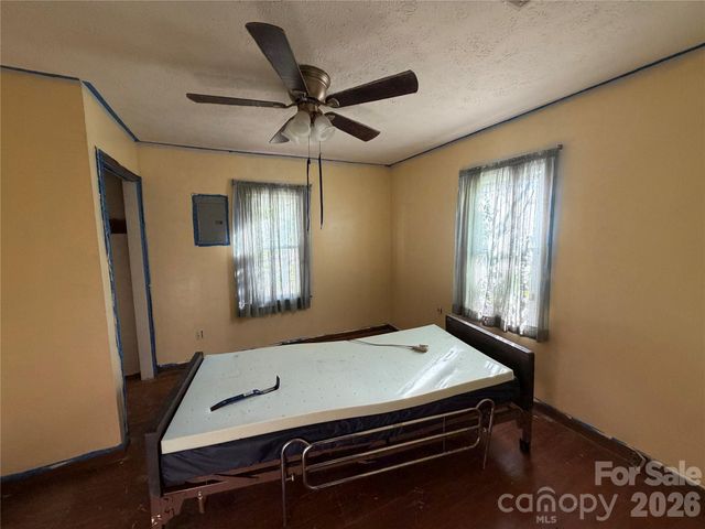 141 Walker Road, Morganton, NC 28655