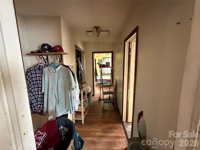141 Walker Road, Morganton, NC 28655