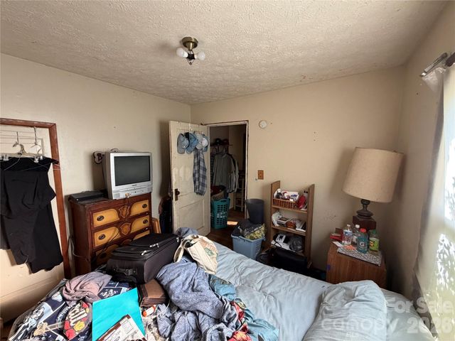 141 Walker Road, Morganton, NC 28655