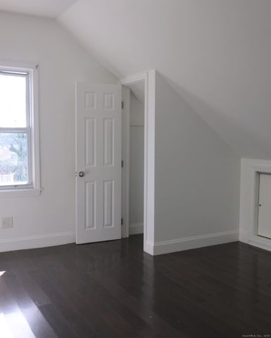 78 West Street 2A, New London, CT 06320