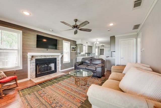 1016 Shoreline Drive, West Tawakoni, TX 75474