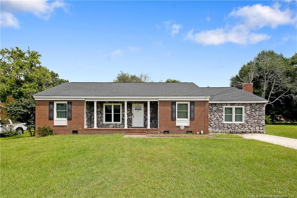 5210 Rodwell Road, Fayetteville, NC 28311