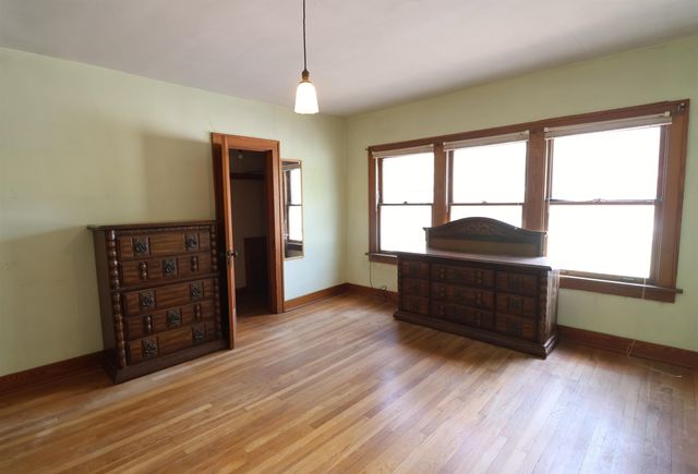 116 S 9th St, Salina, KS 67401