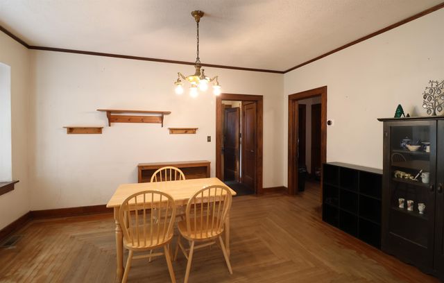 116 S 9th St, Salina, KS 67401