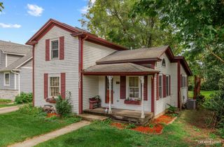 3S511 4th Street, Warrenville, IL 60555