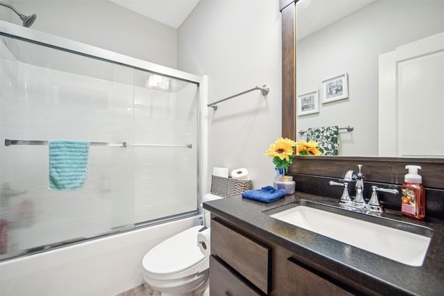 831 Lost Lake Drive, Polk City, IA 50226