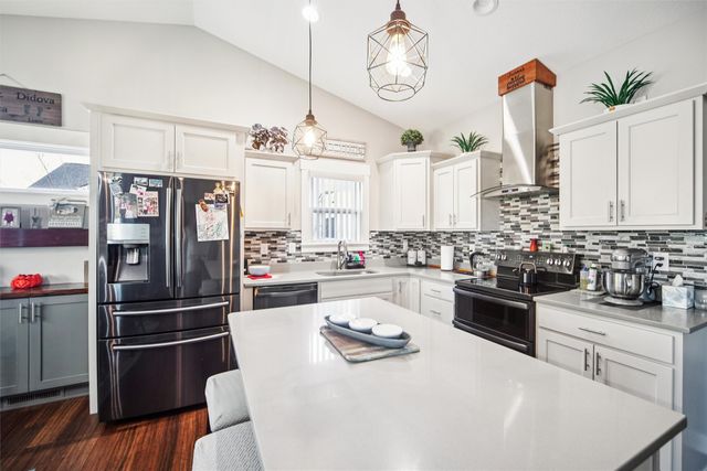 831 Lost Lake Drive, Polk City, IA 50226