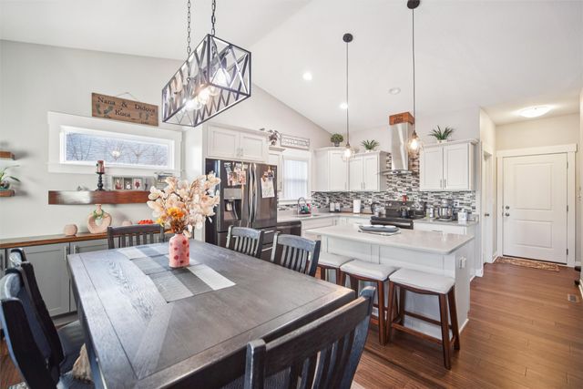 831 Lost Lake Drive, Polk City, IA 50226