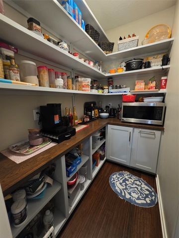 831 Lost Lake Drive, Polk City, IA 50226