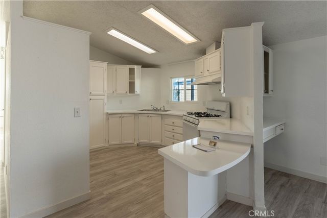 1241 N East 216, Anaheim, CA 92805