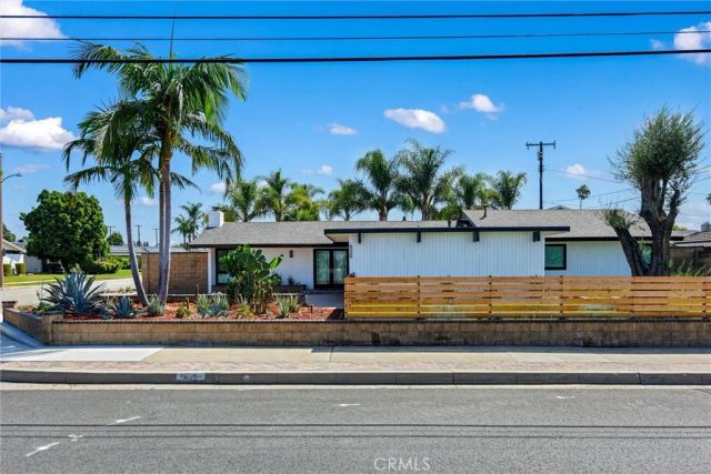 629 S Yorba, Orange, CA 92869