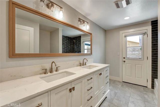 629 S Yorba, Orange, CA 92869