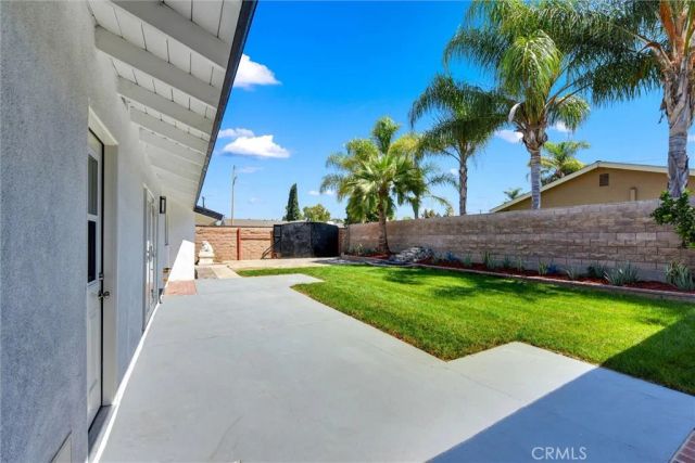 629 S Yorba, Orange, CA 92869