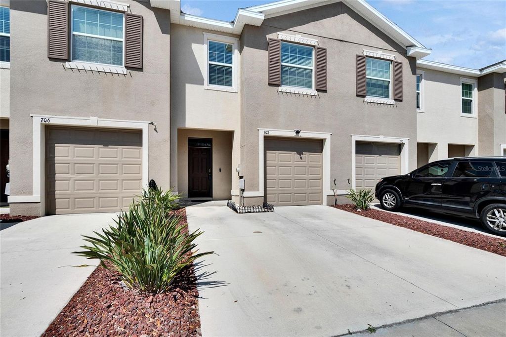 708 BARCLAY WOOD DRIVE, Ruskin, FL 33570