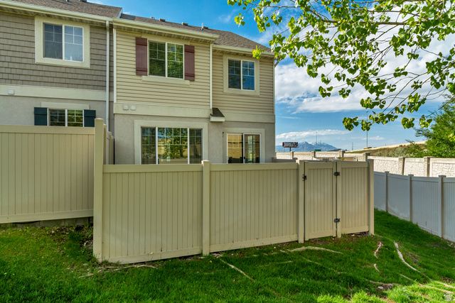 2078 W 1100 N, Provo, UT 84604