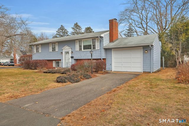 34 Dean Drive, East Hartford, CT 06118