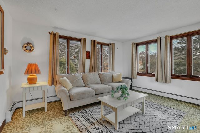 34 Dean Drive, East Hartford, CT 06118